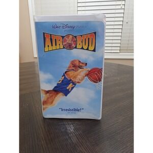 Walt Disney's Air Bud Vintage VHS Tape 1997 Original Clamshell Case (Tested)